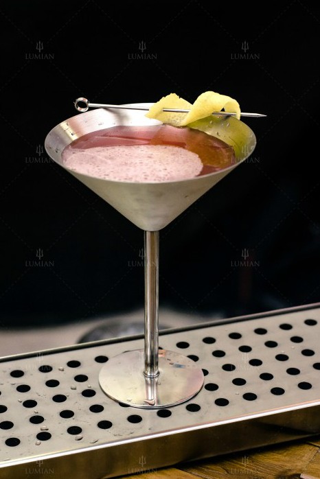 Cocktailspieß aus Edelstahl mit Olive