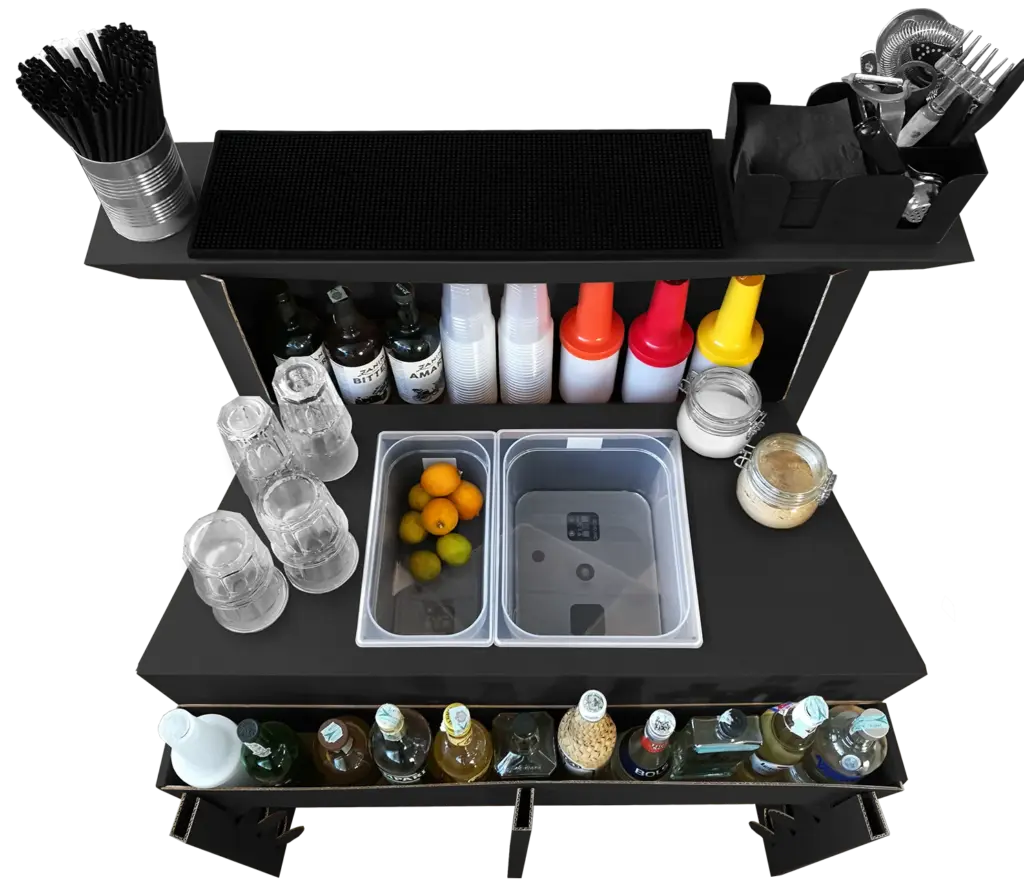 Workstation Easy aus schwarzem Kunststoff, aufgebaut und ausgestattet