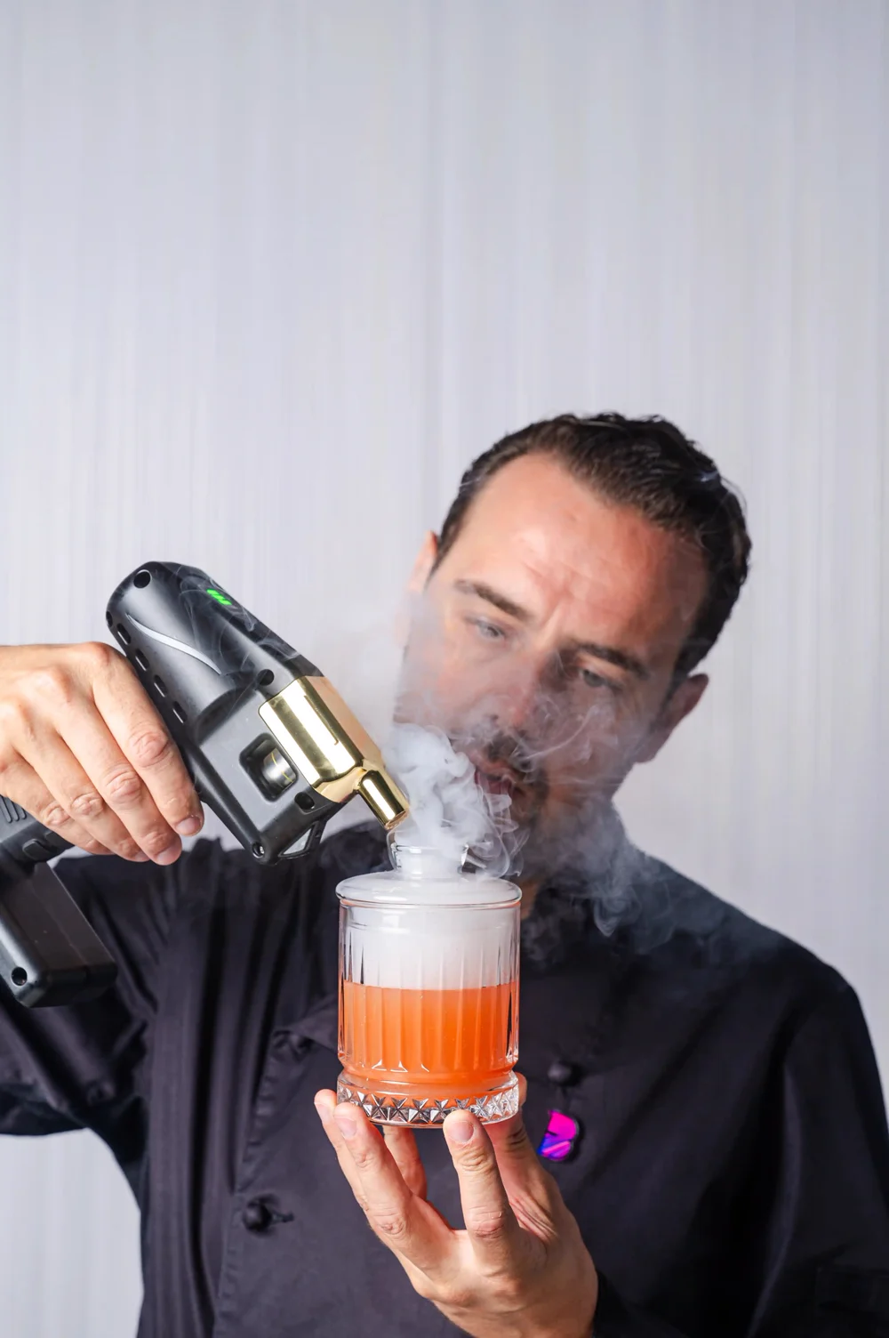 Zwarte Flavour Blaster Pro 2 in gebruik