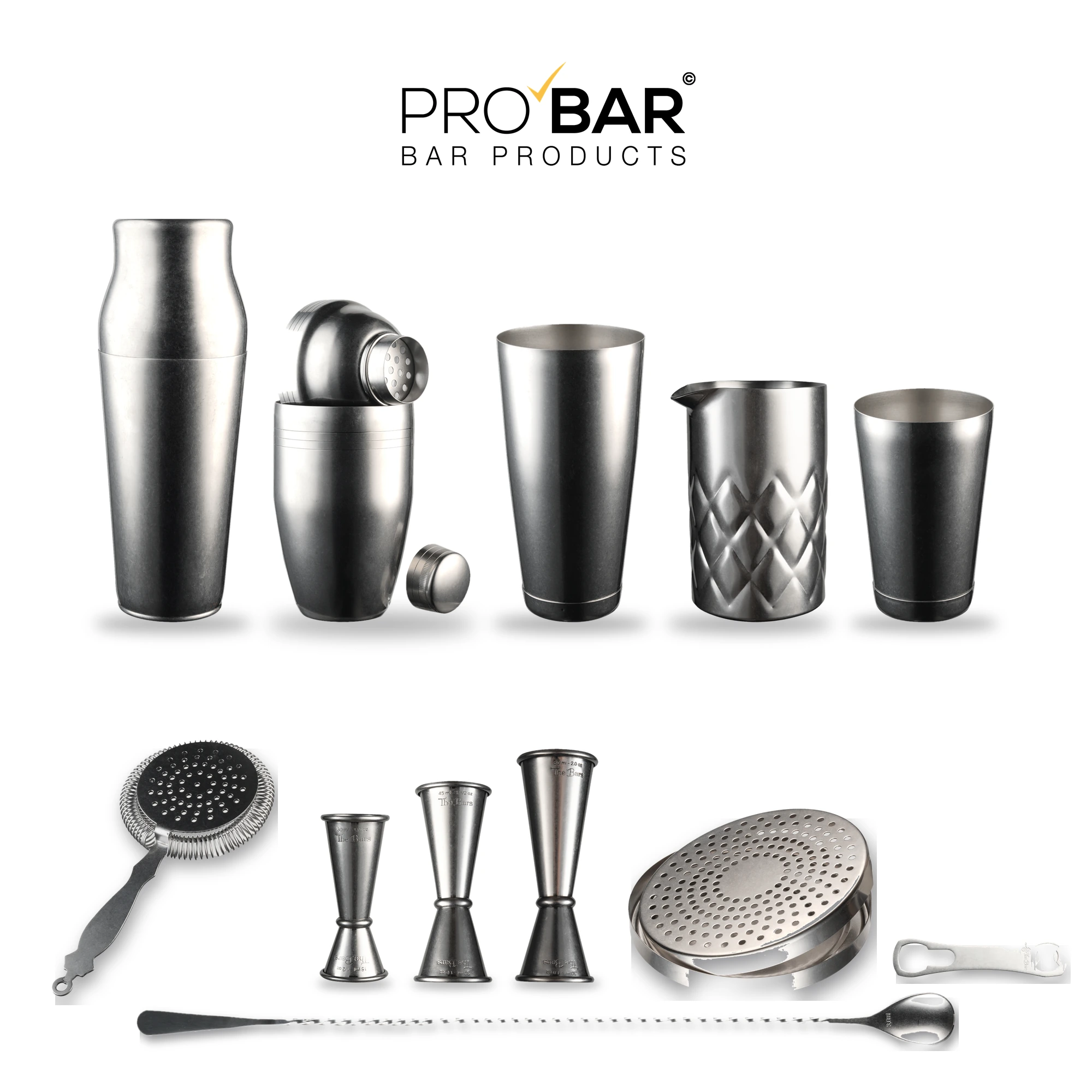 Cocktail shaker set Vintage The Bars: de 12 delen op het werkblad