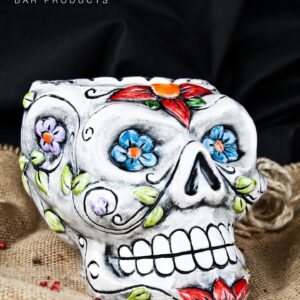caneca caveira mexicana em cerâmica pintada à mão com decoração floral