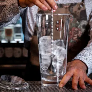 copo misturador Scagner de 86 cl em vidro espesso feito à mão