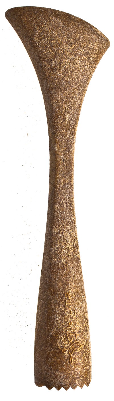 Ergonomic muddler with toothed head, wood effect