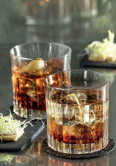 Old Fashioned Glass Timeless 360ml, Fluted Luxion Crystal (Pack of 6) - Image 4