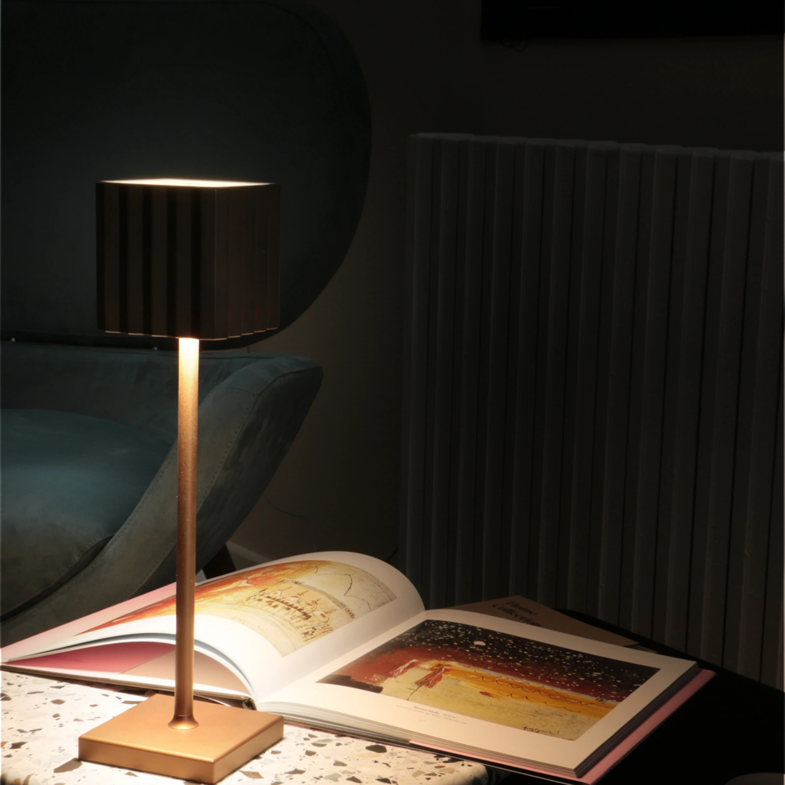 Cupcake rechargeable LED table lamp, bronze finish, dimmable from the button
